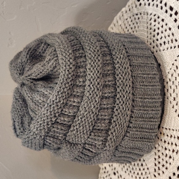 CC Boutique Gray OS Crochet Winter Beenie Hat - Picture 3 of 5